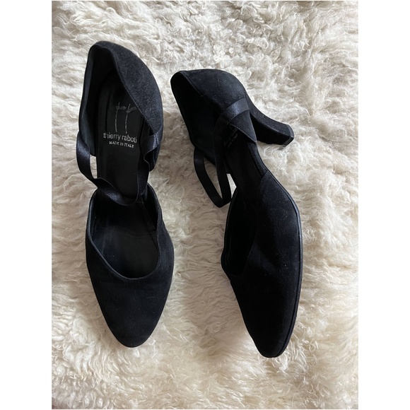 Thierry Rabotin Black Velvet Heels EU 39.5 - Picture 1 of 7